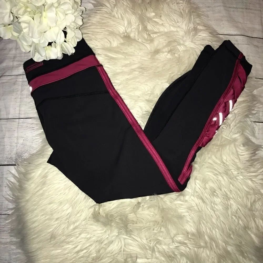 Lululemon Pace Tight Weave Black / Berry Rumble